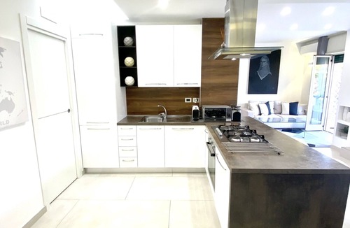 Tropea Apartment | "MOTTOLA APARTMENT" ELEGANT AND BRIGHT APARTMENT 200 mt from the sea