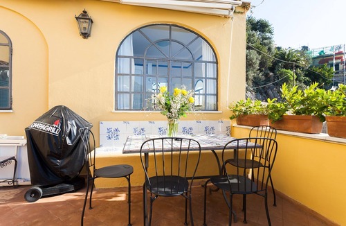 Liparlati Apartment | My Rental Homes - Casa Praiano 5 minute walk from Positano downtown with sea view