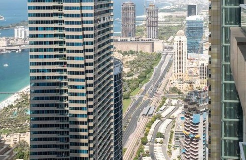 Dubai Media City Apartment | MyDuomo: 3BR on high floor, with Marina & Beachfront views