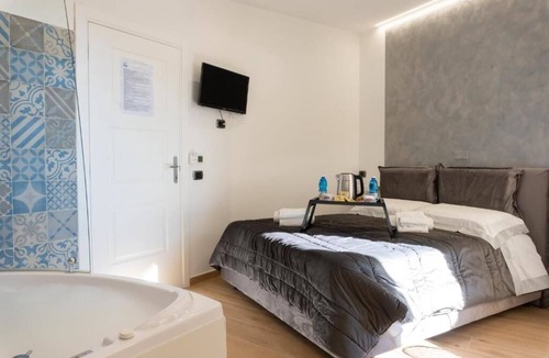 Vittorio Emanuele Bed & Breakfast | NA Beautiful View Rooftop-B&B - Double Room with Sea View