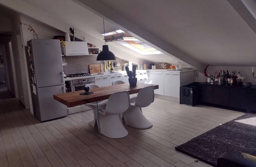 Naples City Centre Apartment | Naples Botanical Loft