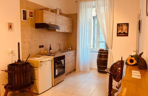 Historical Center House | Napoli Cityscape