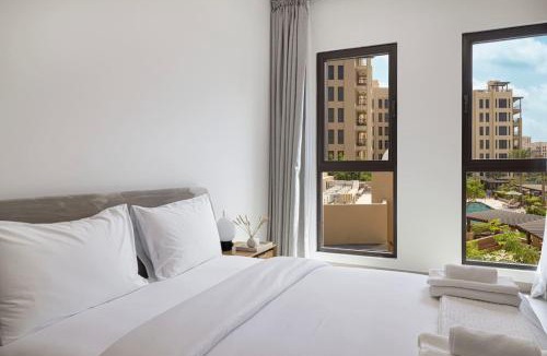 Umm Suqeim 3 Apartment | Near Burj Al Pool View Balcony MJL 2BR