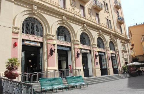 Vomero Apartment | Nel Cuore del Vomero Apartament