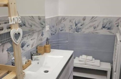 Mercato San Severino Apartment | New Life 8.15 Holiday Home White