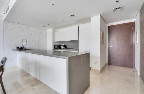 Al Quoz Apartment | New Luxury 1BR Apart Business Bay with Balcony