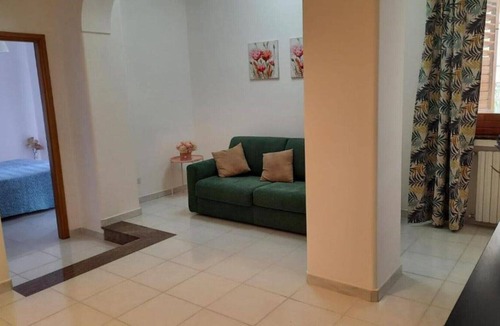 Piazza-Tralia-Pendolo Apartment | Nice apartment located 250 meters from the center, a few steps from services and
