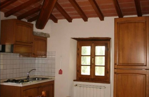 Castiglion Fiorentino Apartment | Nice apartment for 2 guests with pool, WIFI, TV and pets allowed, close to Cortona