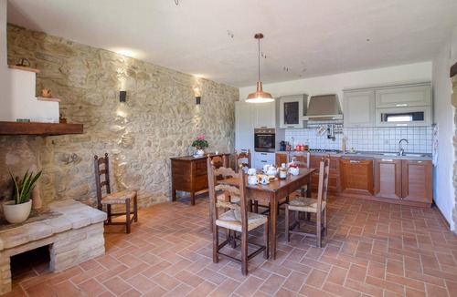 Gualdo Cattaneo Apartment | Nice apartment in Loc. Saragano, Gualdo
