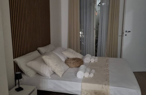 Arenella Bed & Breakfast | Niluna Naples in front of the metro