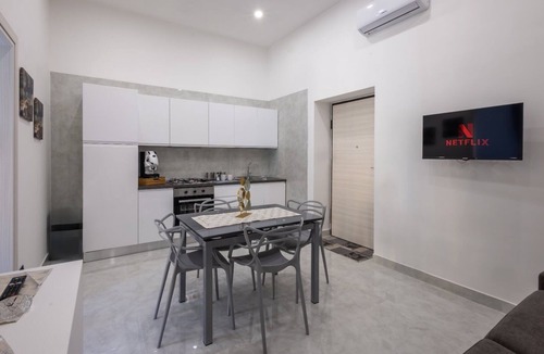 Casoria Apartment | Oberdan Palace studio apartment3