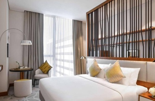 Garhoud House | One Bedroom Apartment Near DXB Airport By Luxury Bookings