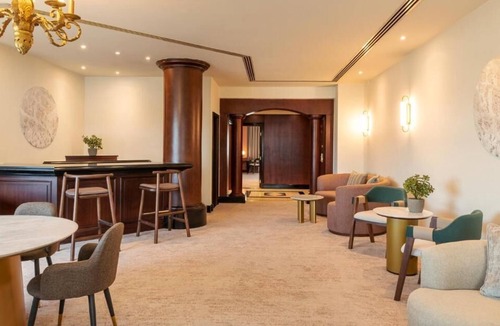 Garhoud House | One Bedroom Near Gigico Metro station By Luxury Bookings