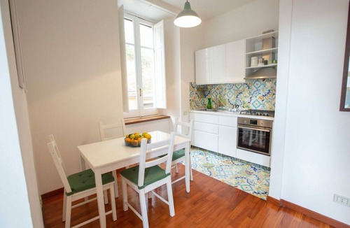 Mergellina Apartment | Orazio on the castle by Dimorra