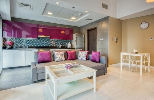 Dubai Marina Apartment | Outstanding Apartment at the Cayan Tower by Deluxe Holiday Homes