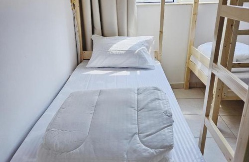 Dubai Marina Hostel | Over the Horizon
