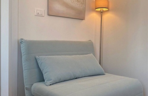 San Donato-San Vitale Apartment | Palazzo Pedretti 204, Bright And New Studio Apt By Halldis