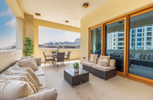 Palm Jumeirah Apartment | Palm Jumeirah - 2br - New Furnished - Next To Mall