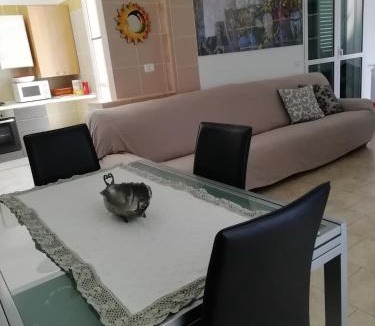 Foca Apartment | Panoramico, in villa, grande, con ampie terrazze