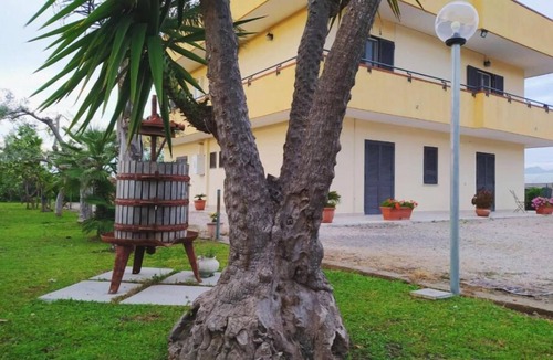 Santa Maria la Carita House | Paradise Holiday House