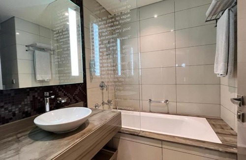 Business Bay House | Paramount Residence