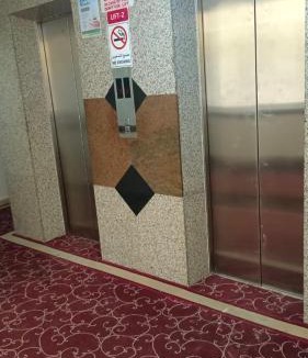 Al Muraqqabat Apartment | Partition Rooms in Deebaj Hotel Apartment