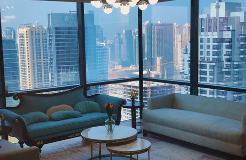 Umm Suqeim 3 Apartment | Penthouse with a beautiful view