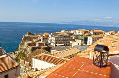 Pizzo House | Pizzo Calabro: A character home with an unforgettable view