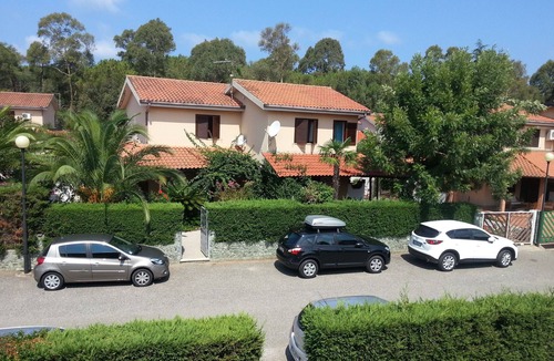 Contrada Difesa I Villa | Pizzo Calabro: Villa at the sea with garden inside the residence Porto Ada
