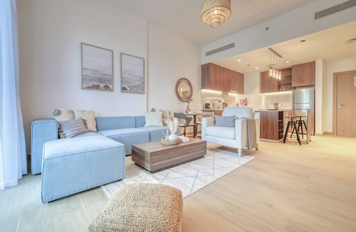 Dubai Apartment | Placid 1BR at La Cote 5 Palm Jumeirah by Deluxe Holiday Homes