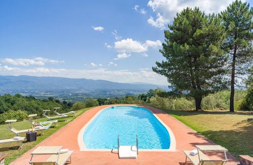 Montegonzi Villa | Podere Vecciale In Cavriglia, Tuscany
