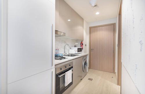 Nad Al Sheba Apartment | Pool View 2 adults 2 kids Brand New Czec