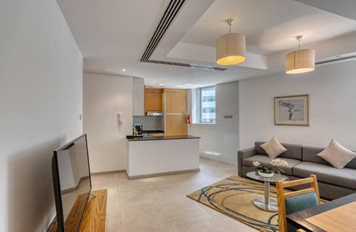 Umm Suqeim 3 Apartment | Premier 1 BR at Al Thanyah Street, Barsha Heights