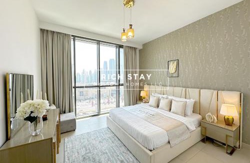 Bur Dubai Apartment | Premium 3BR plus Maids Burj Khalifa & Dubai Mall view