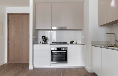 Dubai Apartment | Premium Interior/Waterfront View/Lagoon Access