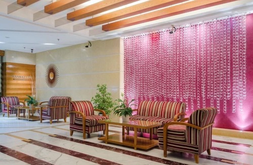 Al Muraqqabat House | Premium Room Near Al Rigga Metro AB