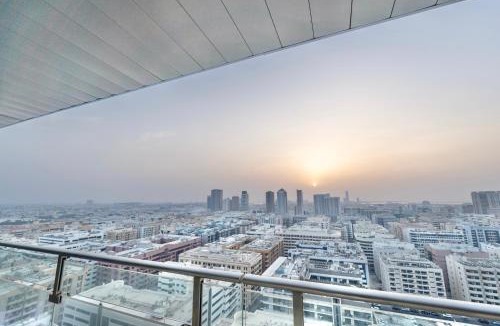 Al Mankhool Apartment | Premium Vacation Home in Old Dubai Nr Metro Mall