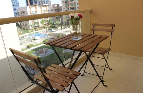 The Greens Apartment | Prime location-Greens 1BR - Free Parking-Pool-Gym