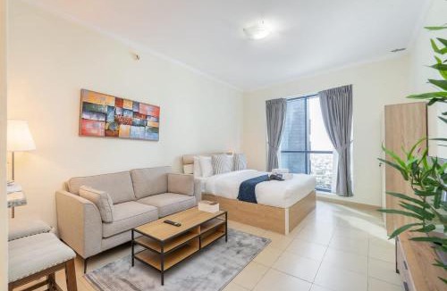 Jumeirah Lake Towers Apartment | Prime Studio in Jumeirah Bay X1 in JLT - Sleeps 2
