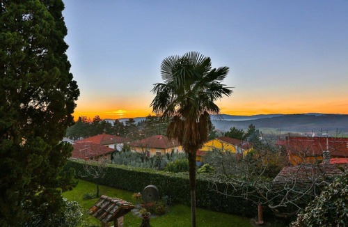 Pergine Valdarno Villa | Private Villa with A/C, WIFI, private pool, TV, patio, pets allowed, panoramic view, close to Arezzo