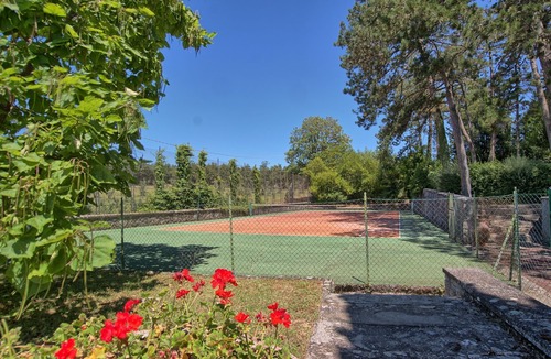 Ponte Buriano Villa | Private Villa with hot tub, private pool, WIFI, TV, pets allowed, panoramic view, close to Arezzo