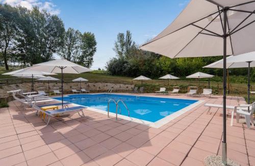 Montone Resort | Pulciano Apartments