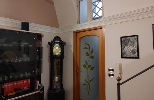 Rione Sanita Villa | Quadruple room and private bathroom in an independent villa with an ancient garden
