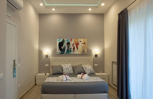Centro Storico Bed & Breakfast | QUEEN HOME Royal Gardens B&B
