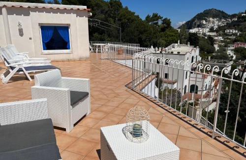 Marina Piccola Apartment | Regina di Capri - Suite vista Faraglioni