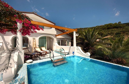 Nerano Villa | Rentals in Italy - Villa delle Sirene with panoramic pool, terraces and jacuzzi