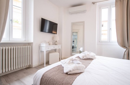 Desenzano del Garda Bed & Breakfast | Residenza Elisa