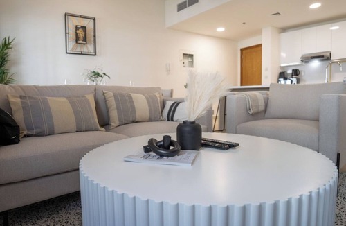 Dubai Apartment | Restful 1-Bedroom Apartment at Al Andalus in Jumeirah Golf Estates