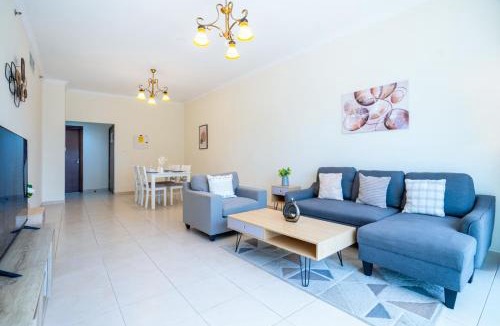 Downtown Dubai Apartment | RH- Prime Location, Spacious 2BR, walk to Dubai Mall