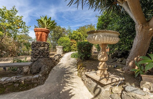 Ischia Porto Villa | Right in the center of Ischia, the ideal villa for comfortable exclusive vacations